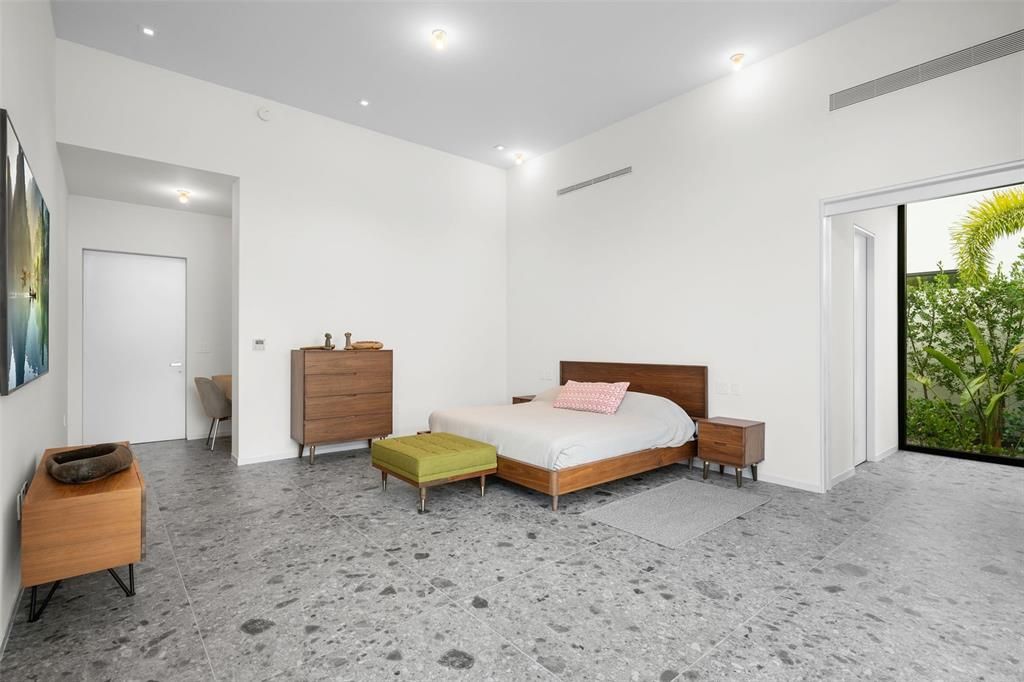 待售: $14,750,000 (8 贝兹, 8 浴室, 8881 平方英尺)