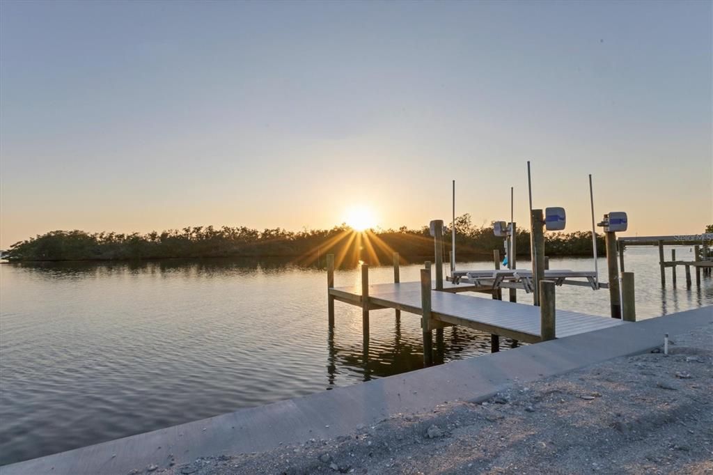 For Sale: $2,300,000 (0.76 acres)