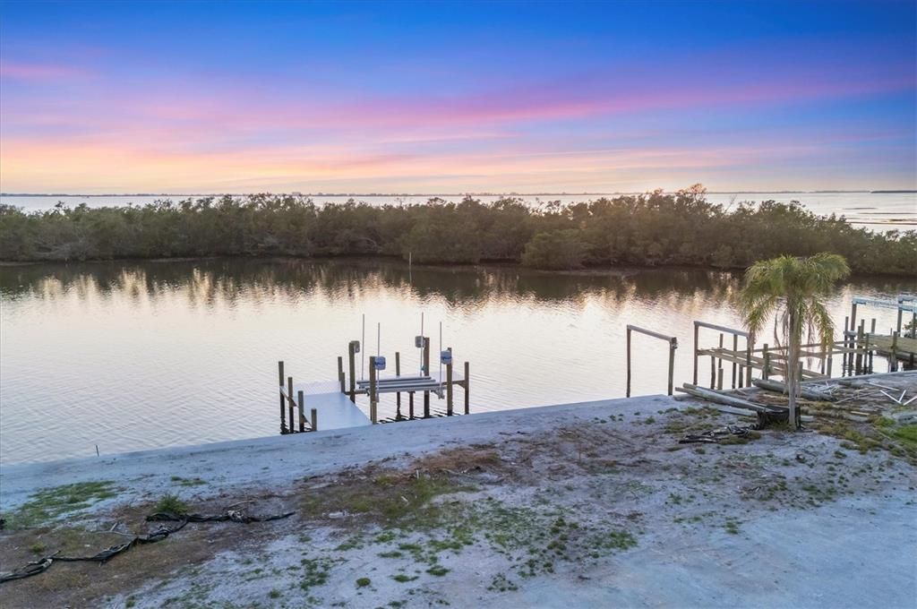 For Sale: $2,300,000 (0.76 acres)