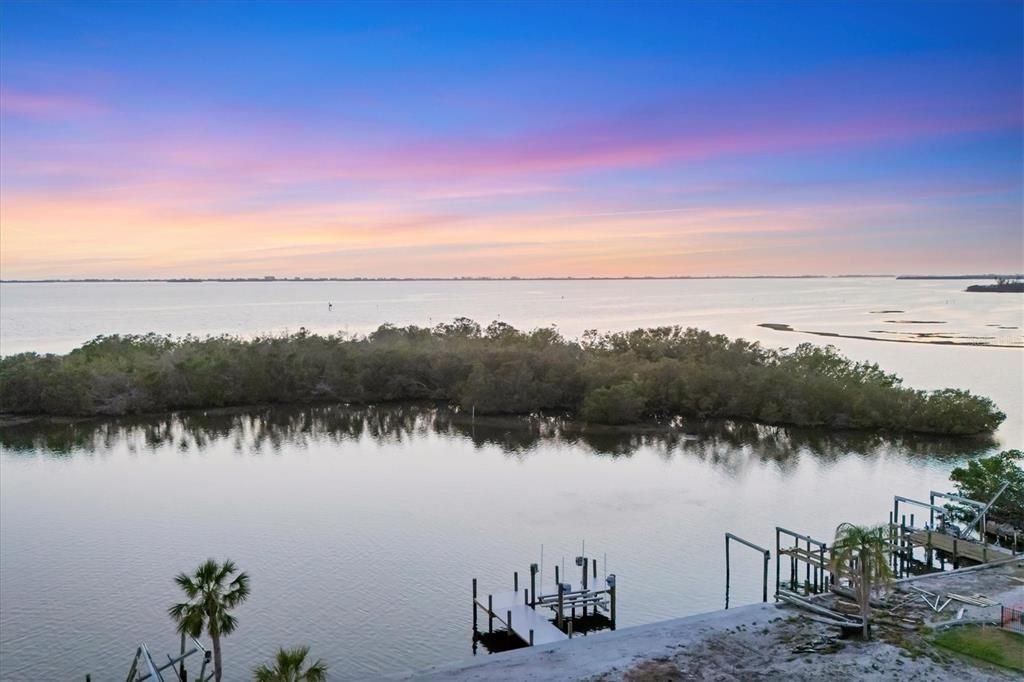 For Sale: $2,300,000 (0.76 acres)