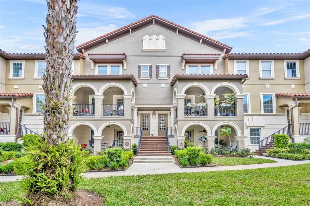 Recently Sold: $420,000 (4 beds, 3 baths, 2014 Square Feet)