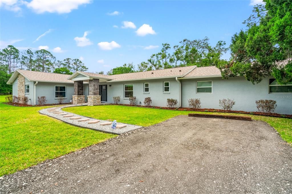 For Sale: $789,900 (4 beds, 3 baths, 2175 Square Feet)