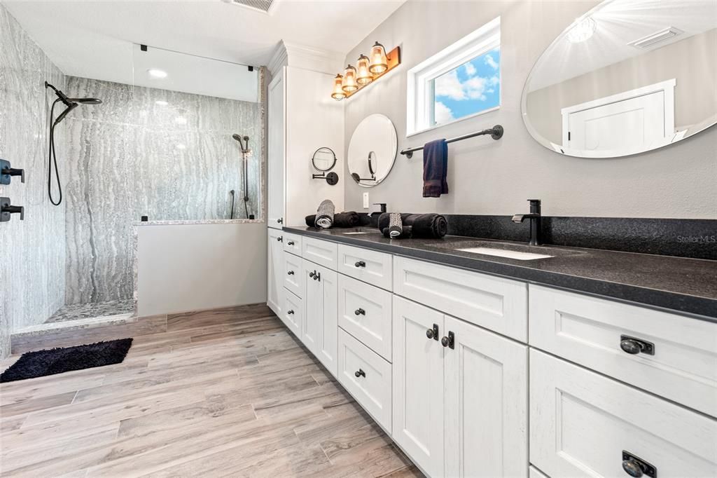 For Sale: $789,900 (4 beds, 3 baths, 2175 Square Feet)