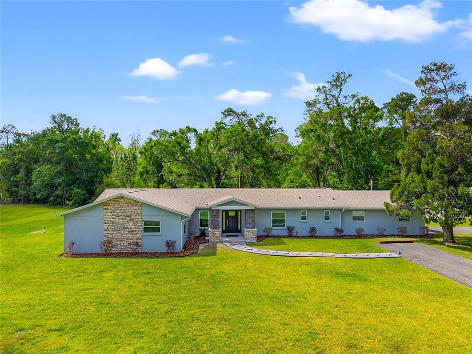 For Sale: $789,900 (4 beds, 3 baths, 2175 Square Feet)