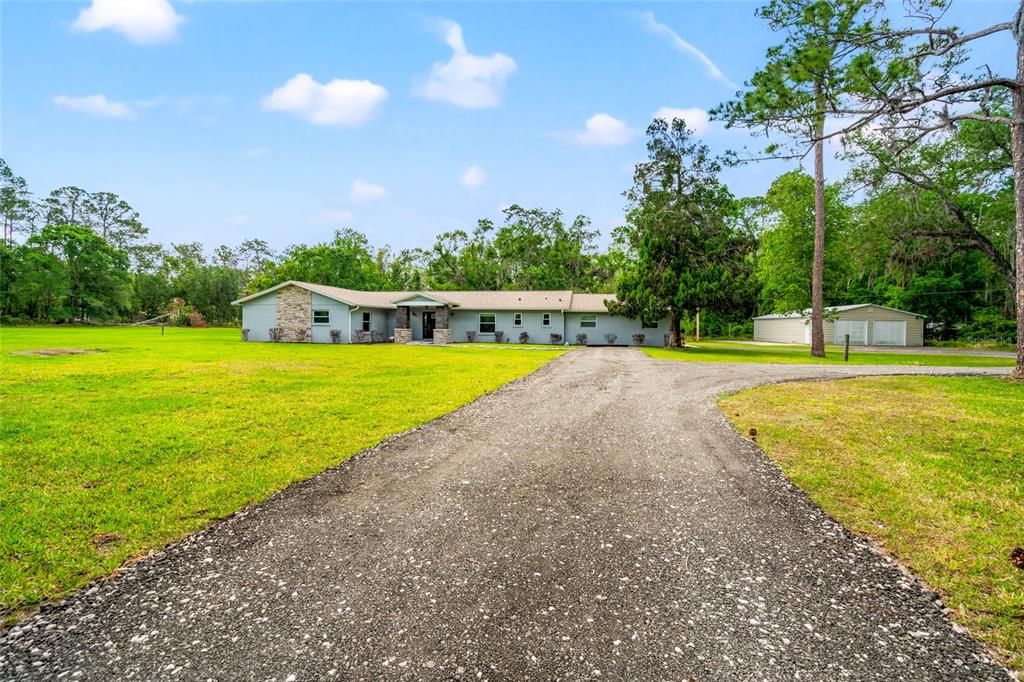 For Sale: $789,900 (4 beds, 3 baths, 2175 Square Feet)