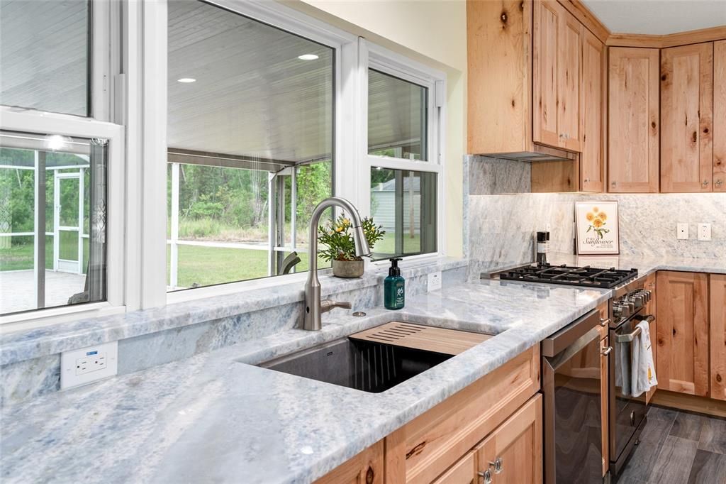 For Sale: $789,900 (4 beds, 3 baths, 2175 Square Feet)