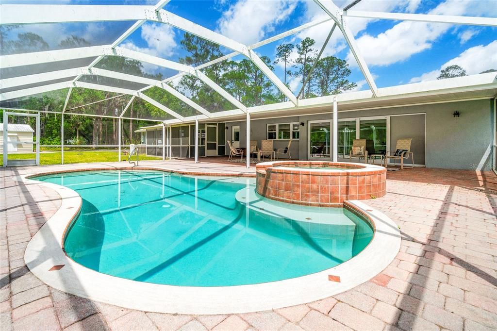 For Sale: $789,900 (4 beds, 3 baths, 2175 Square Feet)