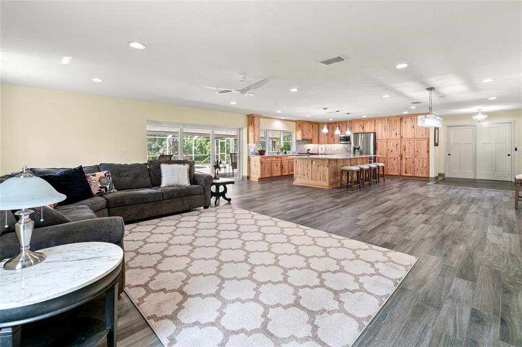 For Sale: $789,900 (4 beds, 3 baths, 2175 Square Feet)