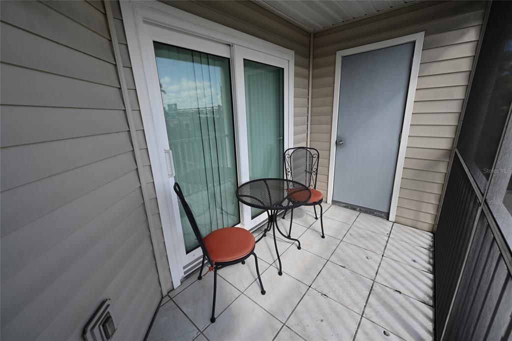 For Rent: $2,250 (2 beds, 2 baths, 1224 Square Feet)