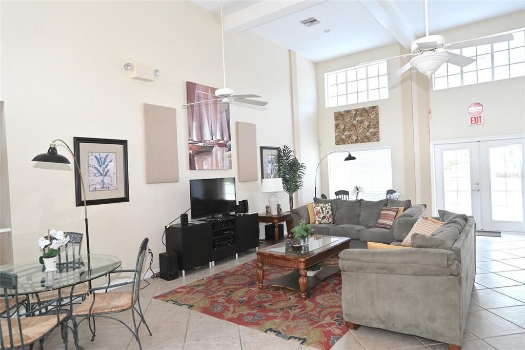 For Rent: $2,250 (2 beds, 2 baths, 1224 Square Feet)