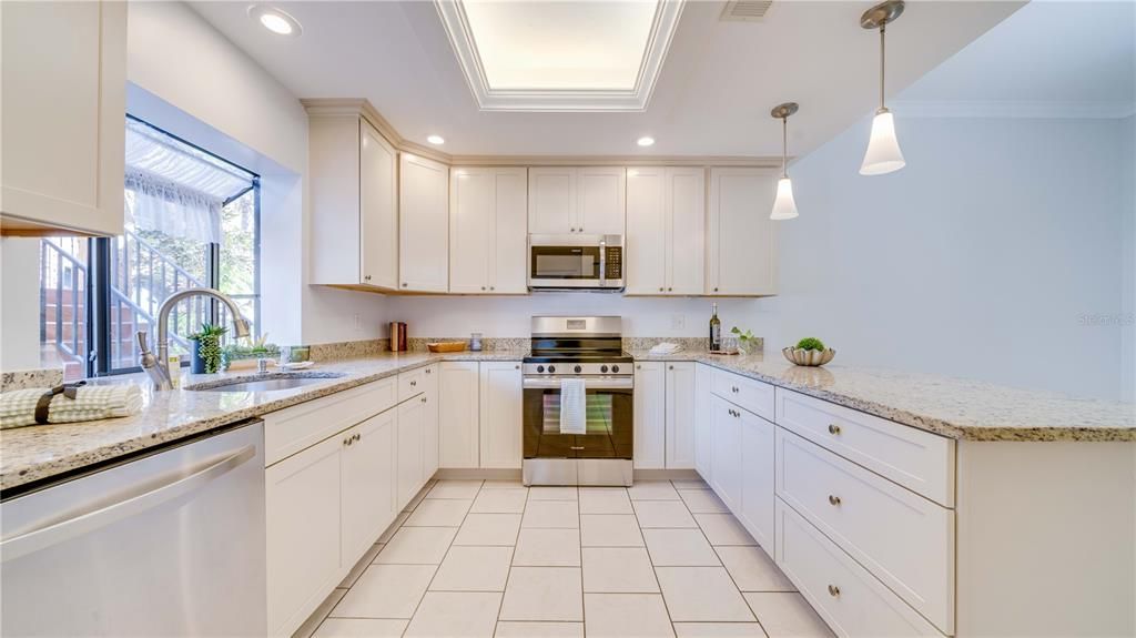 En Venta: $224,000 (2 camas, 2 baños, 1375 Pies cuadrados)