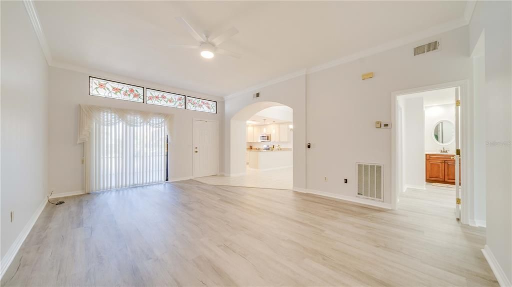 En Venta: $224,000 (2 camas, 2 baños, 1375 Pies cuadrados)