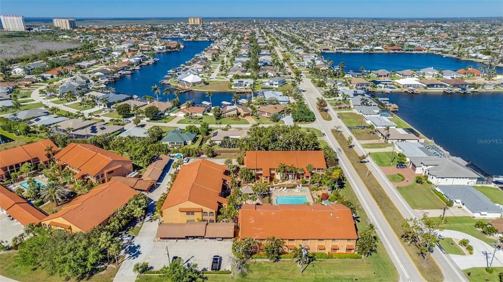 En Venta: $224,000 (2 camas, 2 baños, 1375 Pies cuadrados)