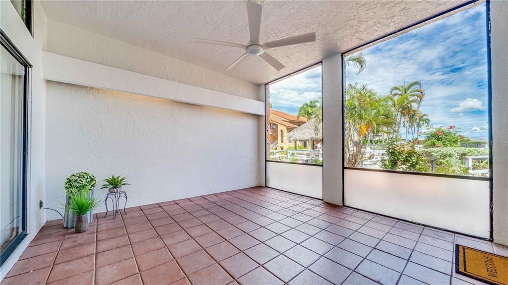 En Venta: $224,000 (2 camas, 2 baños, 1375 Pies cuadrados)