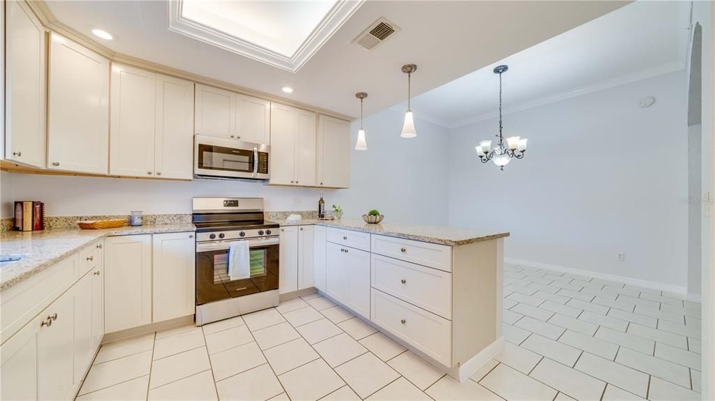 En Venta: $224,000 (2 camas, 2 baños, 1375 Pies cuadrados)