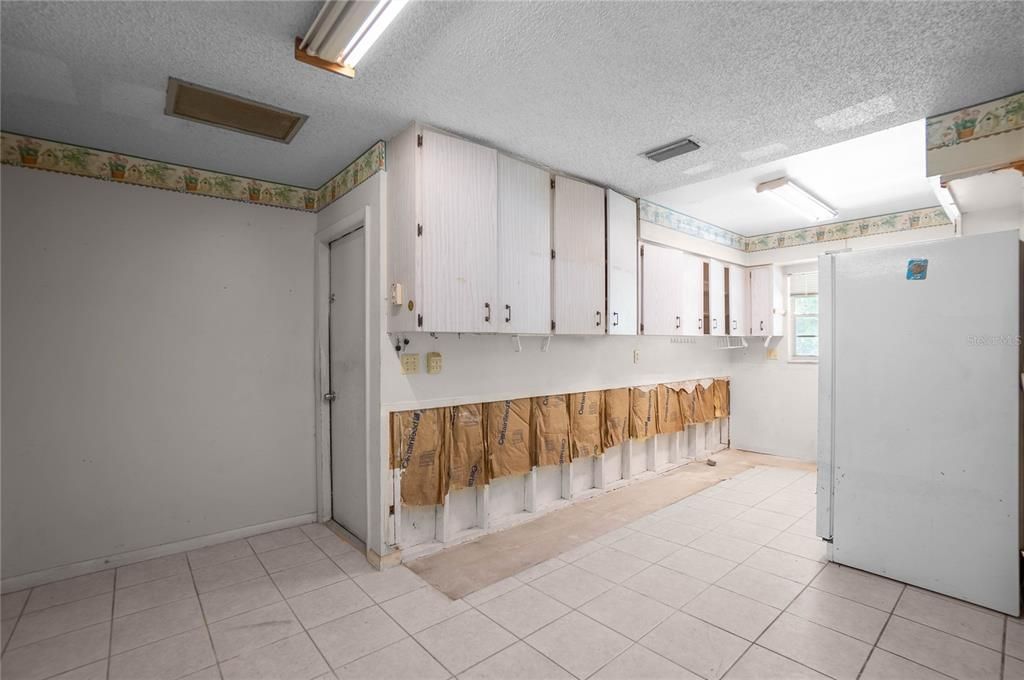 For Sale: $220,000 (3 beds, 2 baths, 1492 Square Feet)