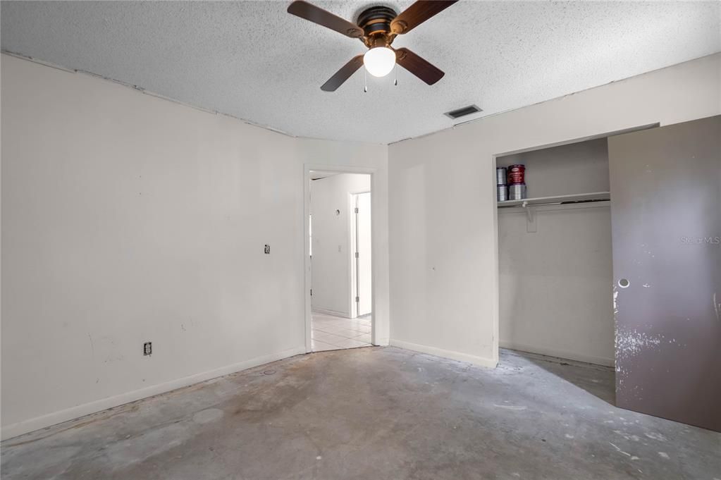 For Sale: $220,000 (3 beds, 2 baths, 1492 Square Feet)