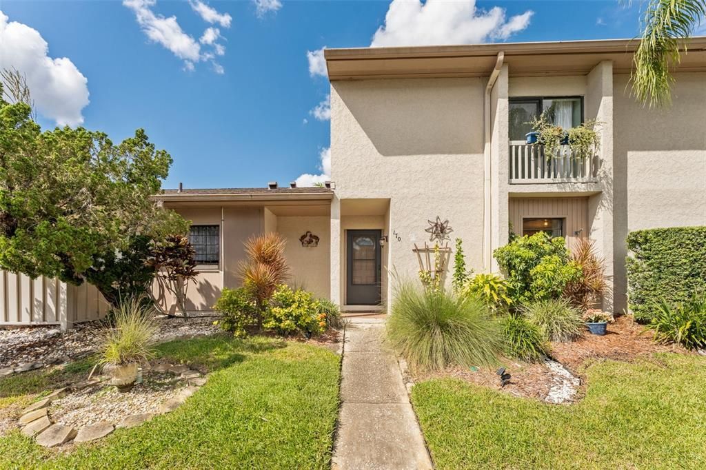 Recently Sold: $315,000 (3 beds, 2 baths, 1755 Square Feet)