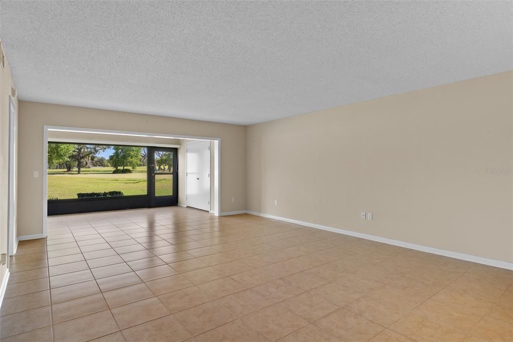 For Sale: $165,000 (2 beds, 2 baths, 1410 Square Feet)