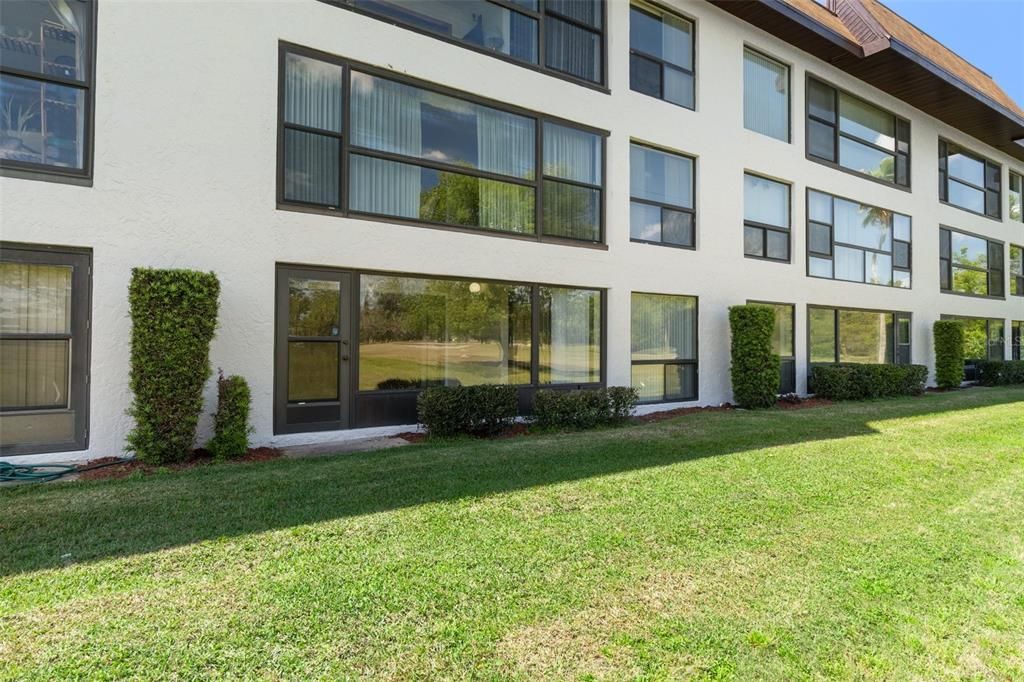 For Sale: $165,000 (2 beds, 2 baths, 1410 Square Feet)