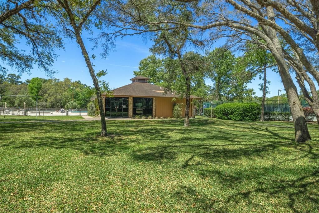 For Sale: $165,000 (2 beds, 2 baths, 1410 Square Feet)