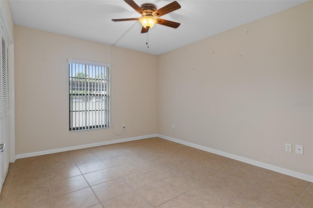 For Sale: $165,000 (2 beds, 2 baths, 1410 Square Feet)