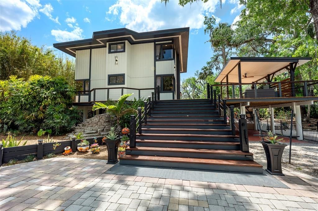 На продажу: $1,495,000 (5 спален, 3 ванн, 2083 Квадратных фут)