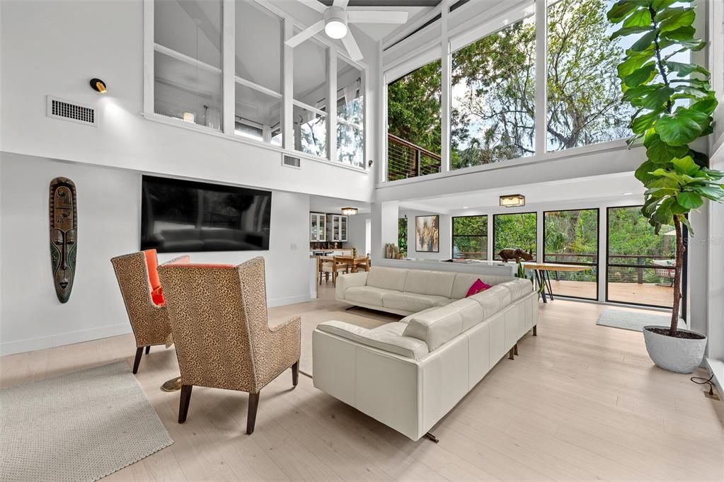 На продажу: $1,495,000 (5 спален, 3 ванн, 2083 Квадратных фут)