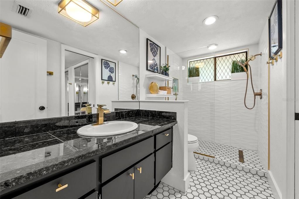 На продажу: $1,495,000 (5 спален, 3 ванн, 2083 Квадратных фут)