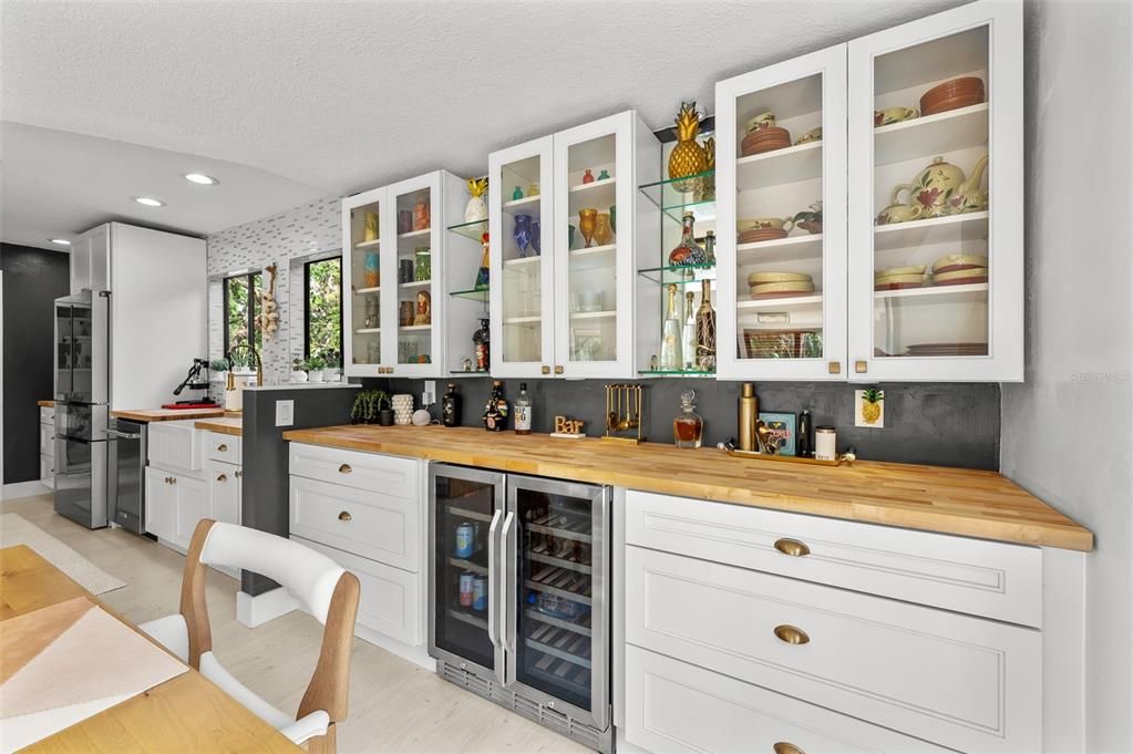 На продажу: $1,495,000 (5 спален, 3 ванн, 2083 Квадратных фут)