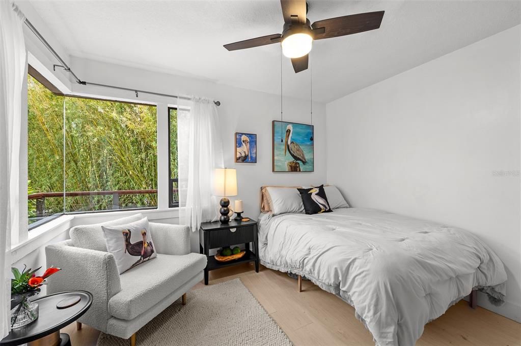 На продажу: $1,495,000 (5 спален, 3 ванн, 2083 Квадратных фут)