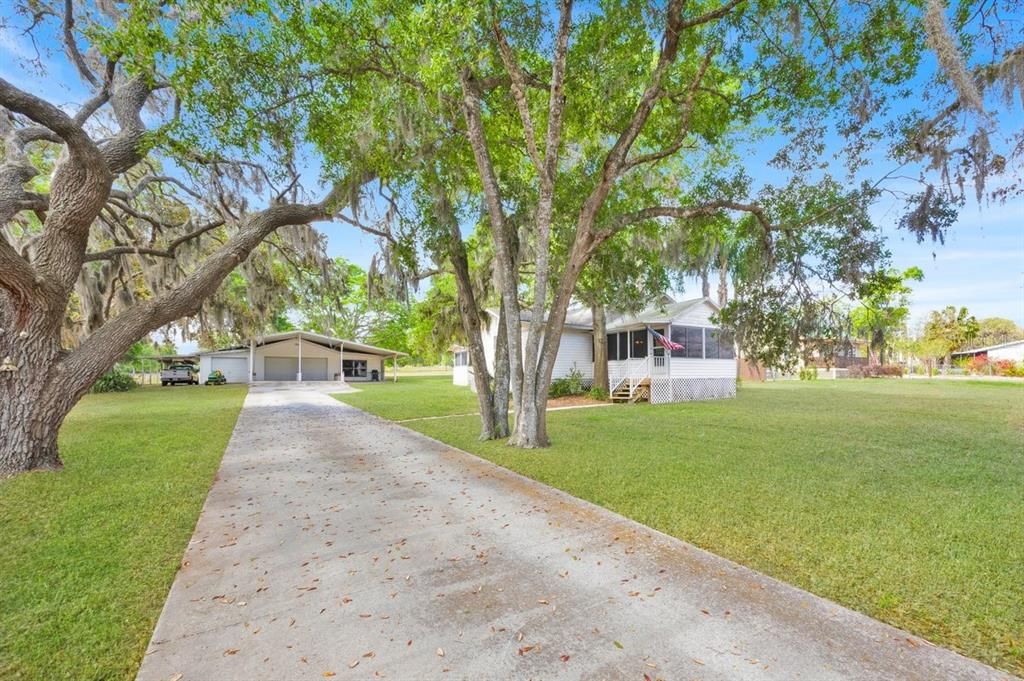 For Sale: $415,000 (3 beds, 1 baths, 1293 Square Feet)