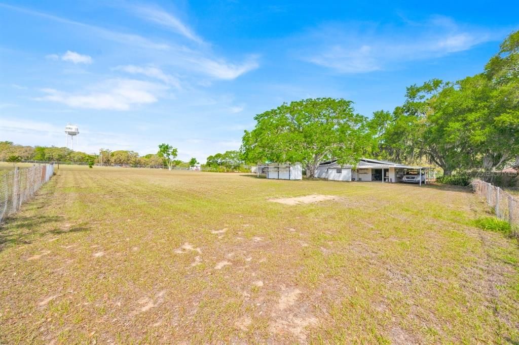 For Sale: $415,000 (3 beds, 1 baths, 1293 Square Feet)