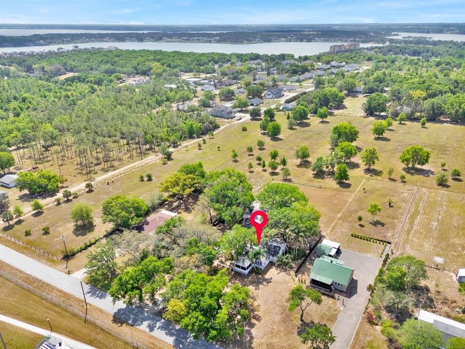 For Sale: $415,000 (3 beds, 1 baths, 1293 Square Feet)