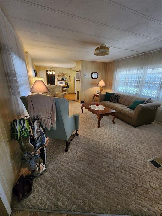 На продажу: $124,000 (2 спален, 2 ванн, 868 Квадратных фут)