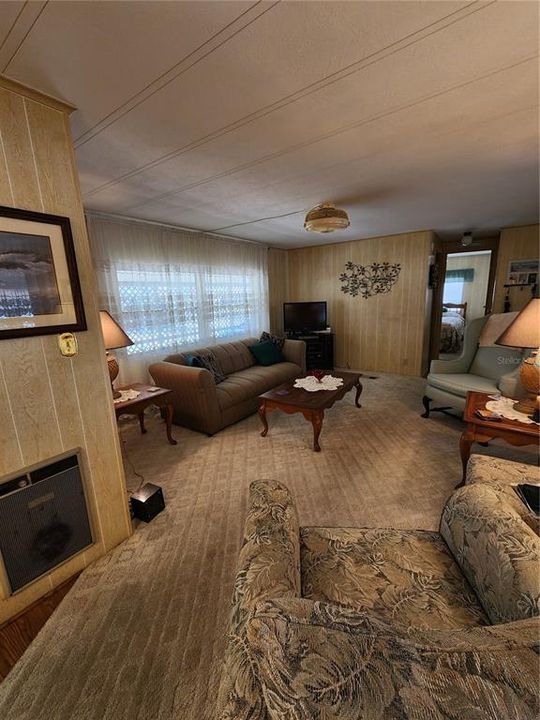 На продажу: $124,000 (2 спален, 2 ванн, 868 Квадратных фут)