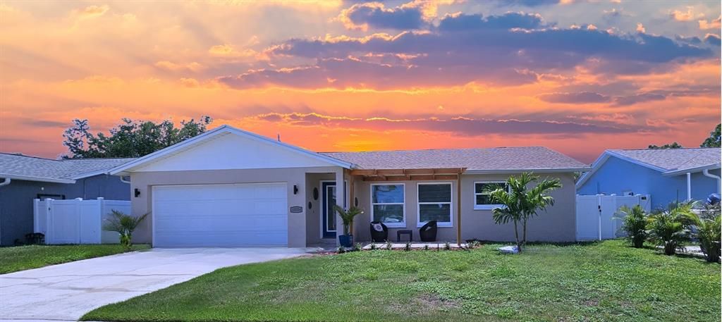 Recently Sold: $618,000 (3 beds, 2 baths, 2293 Square Feet)