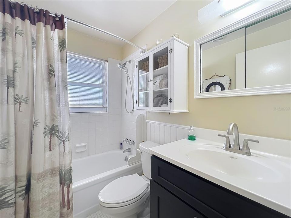 待售: $219,000 (1 贝兹, 1 浴室, 600 平方英尺)