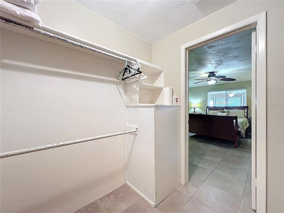 待售: $219,000 (1 贝兹, 1 浴室, 600 平方英尺)