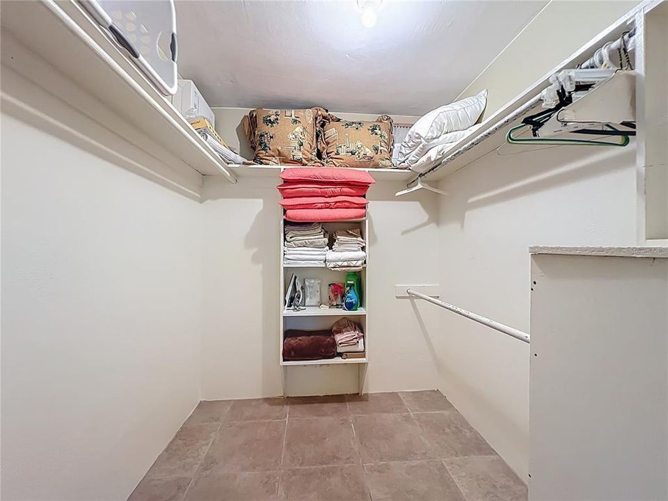 待售: $219,000 (1 贝兹, 1 浴室, 600 平方英尺)