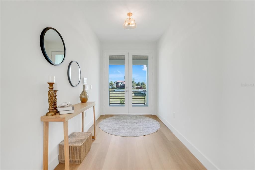 En Venta: $849,000 (4 camas, 3 baños, 2150 Pies cuadrados)