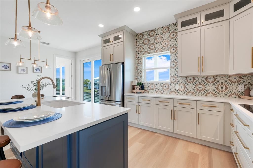 En Venta: $849,000 (4 camas, 3 baños, 2150 Pies cuadrados)