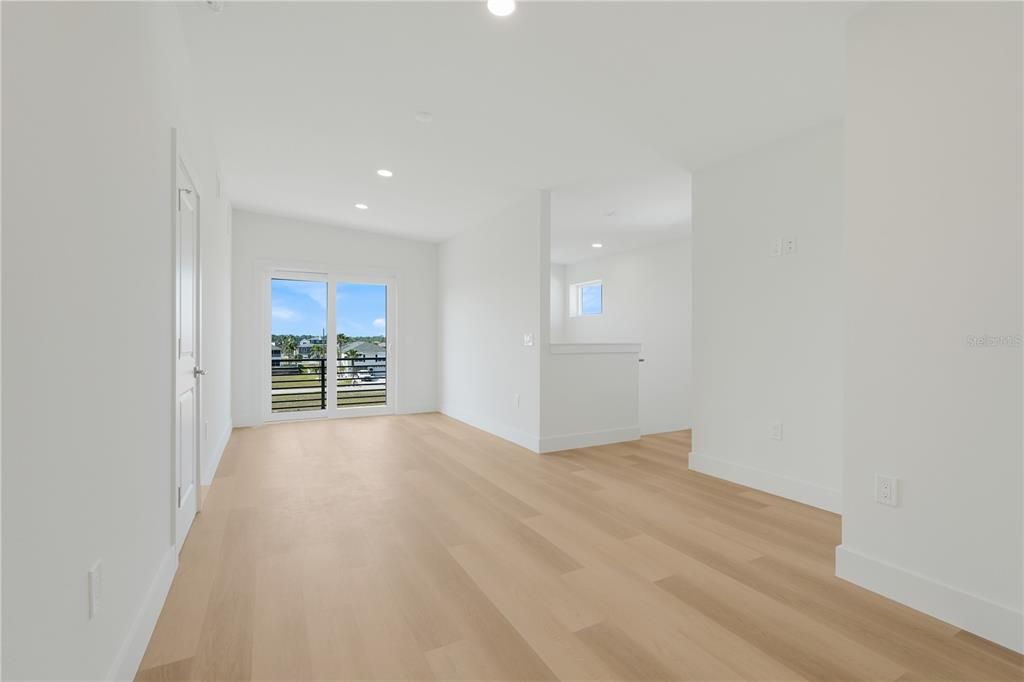 En Venta: $849,000 (4 camas, 3 baños, 2150 Pies cuadrados)