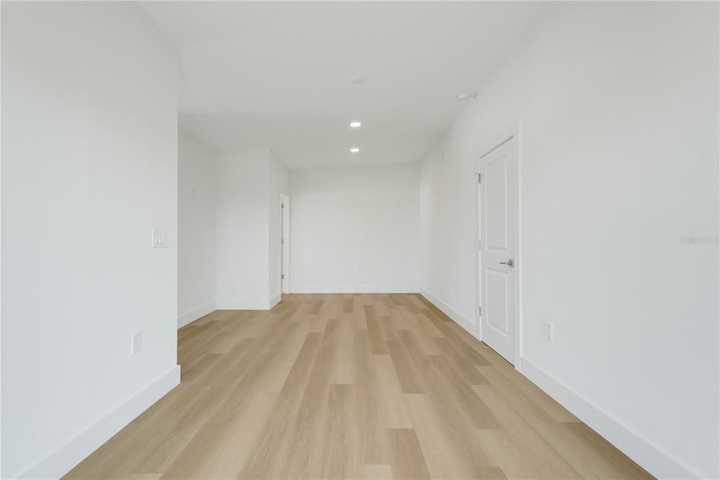 En Venta: $849,000 (4 camas, 3 baños, 2150 Pies cuadrados)