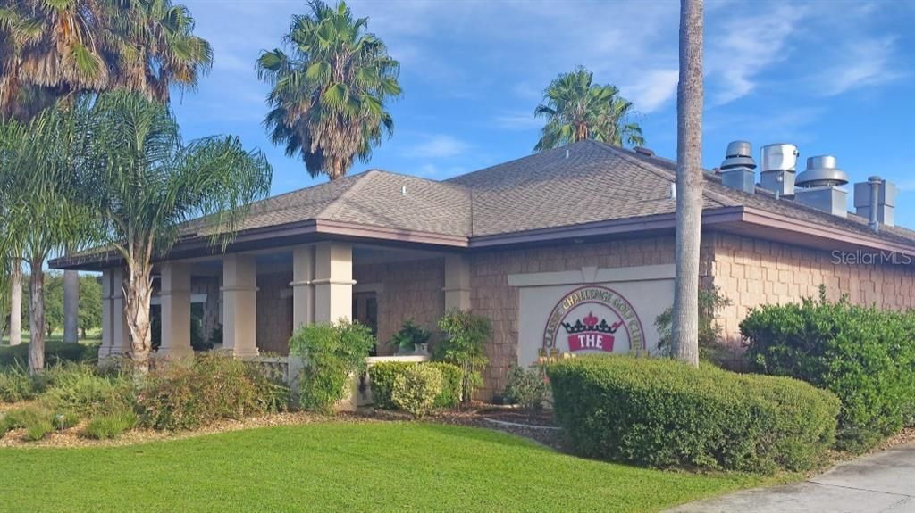 合同活跃: $344,900 (3 贝兹, 2 浴室, 1920 平方英尺)