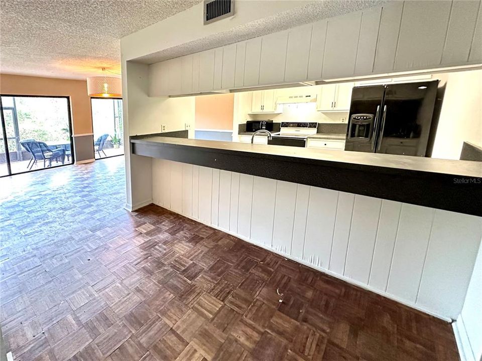 На продажу: $198,000 (3 спален, 2 ванн, 1688 Квадратных фут)