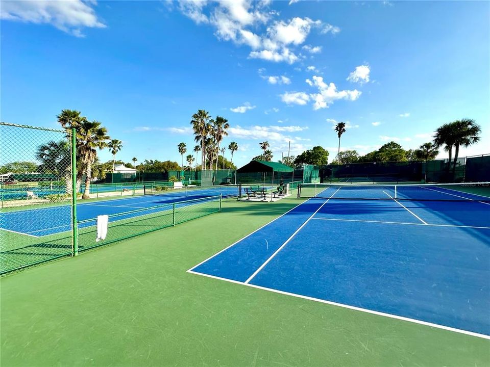 На продажу: $198,000 (3 спален, 2 ванн, 1688 Квадратных фут)