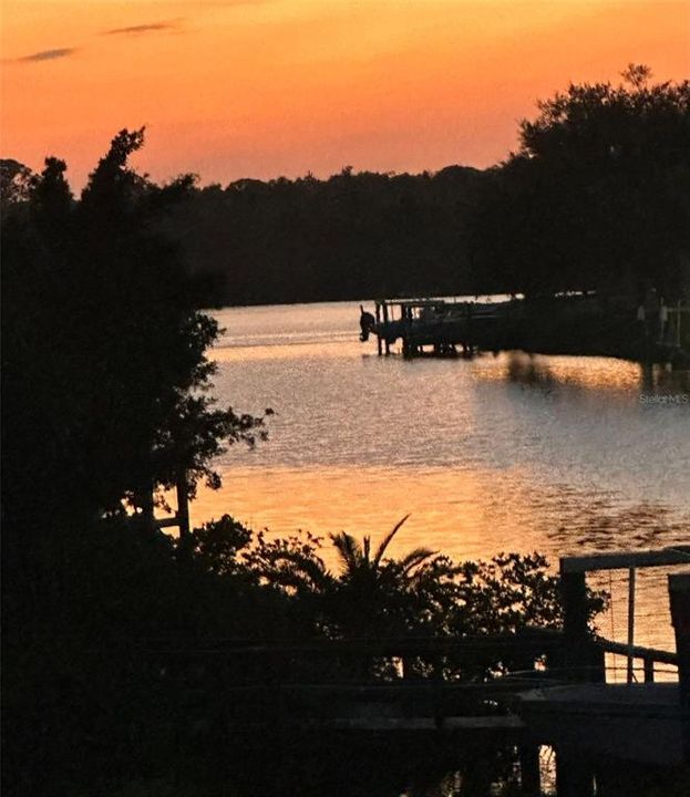 En Venta: $450,000 (0.20 acres)