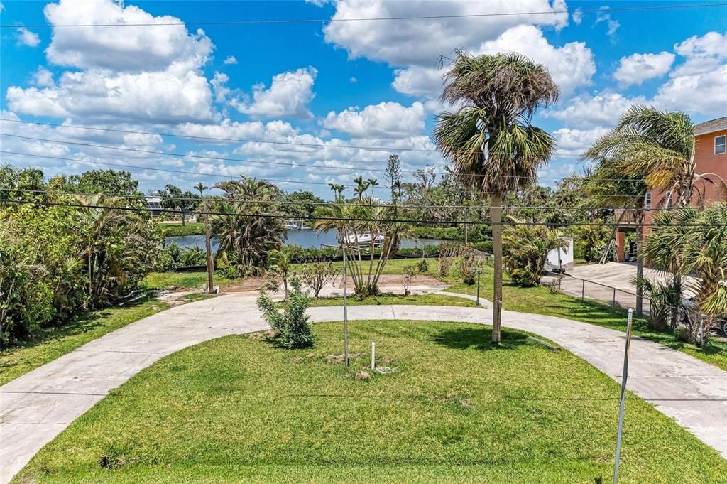 En Venta: $450,000 (0.20 acres)