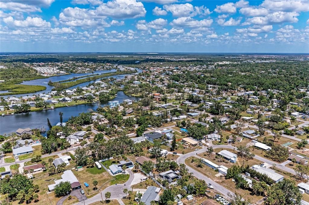 En Venta: $450,000 (0.20 acres)